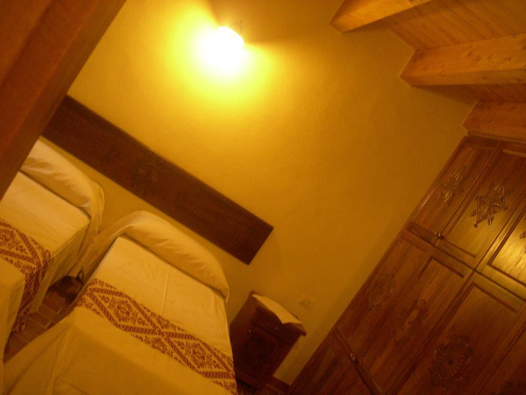 Agriturismo Battaglia Villamassargia Номер фото